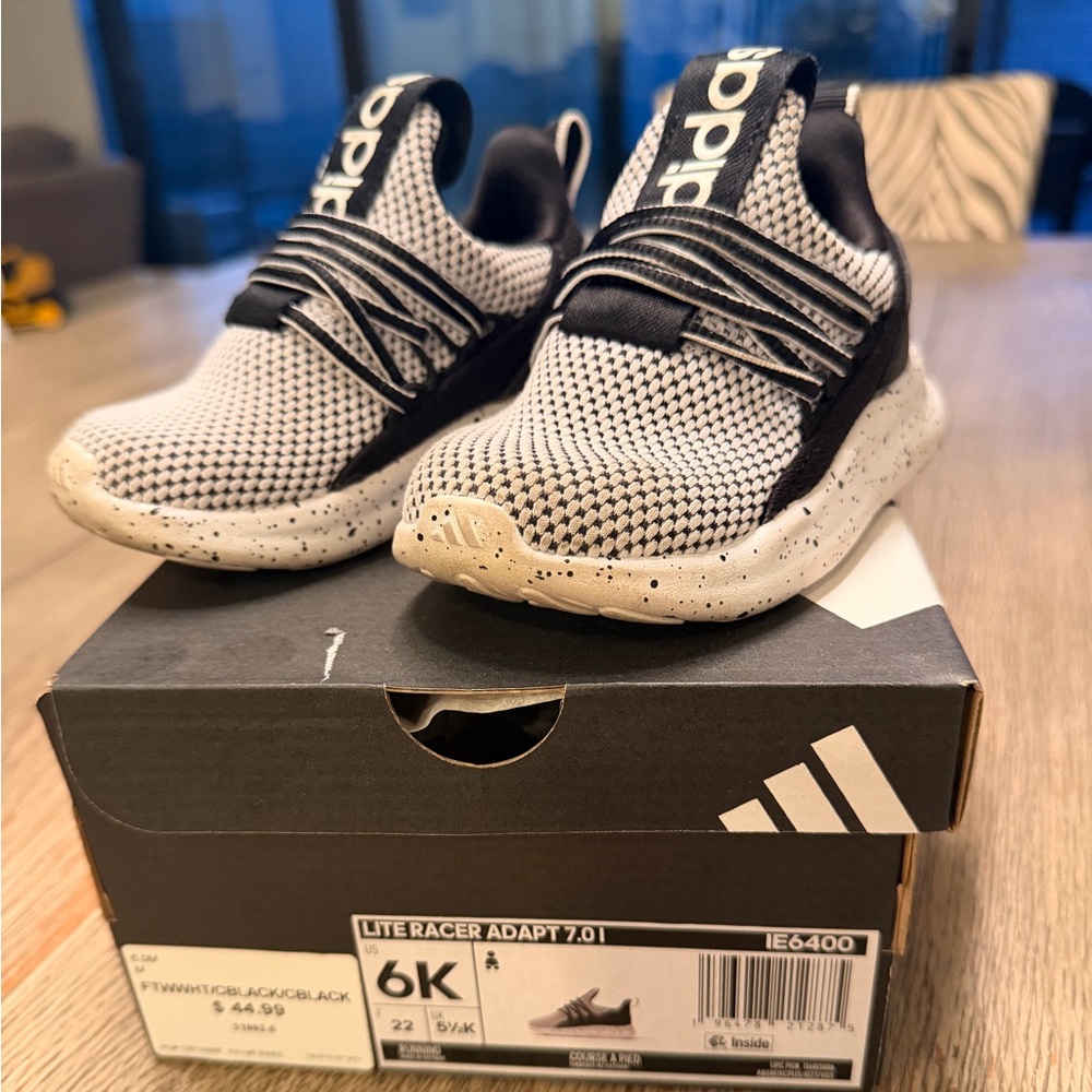 Adidas Kids Lite Racer Adapt 7.0 Black White Sneakers toddler size 6